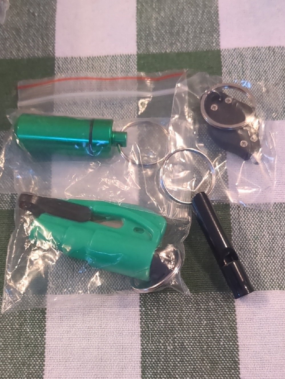 Emergency Safety Keychain Tools - Green and Black